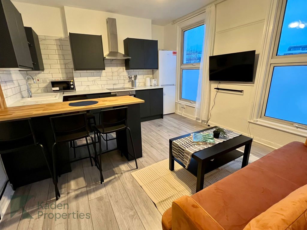 Property photo 2 of 27