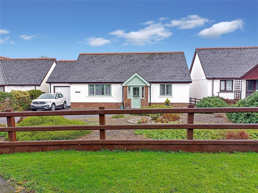 Property photo 1 of 19 Main Front View