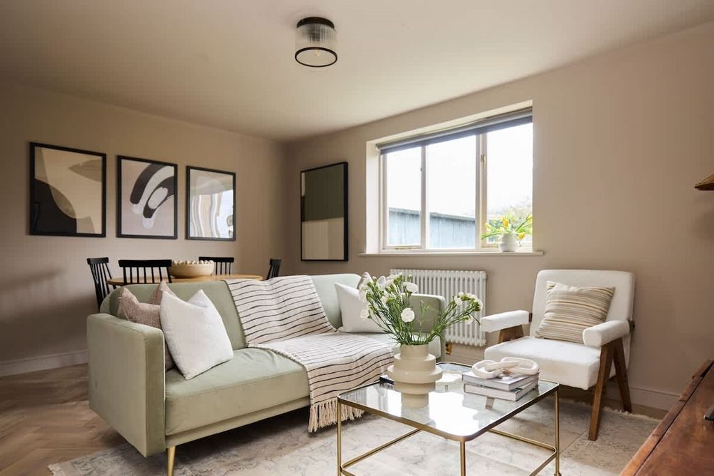 Property photo 2 of 6 5Ca9311d-ee17-46-...