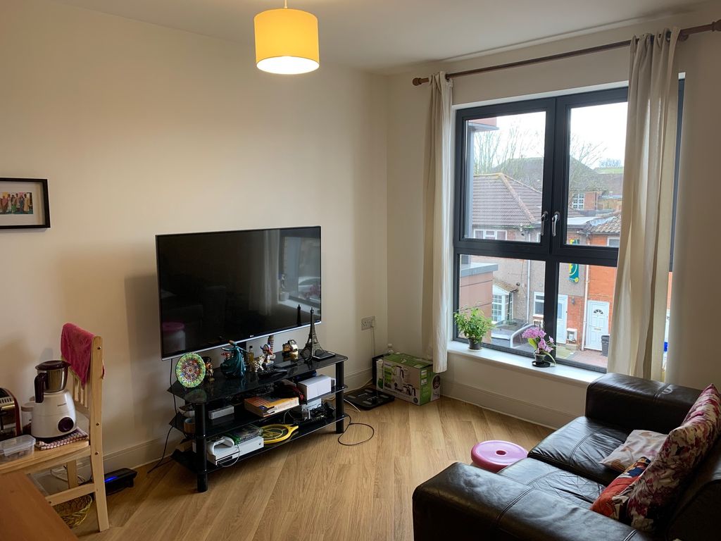 Property photo 2 of 9