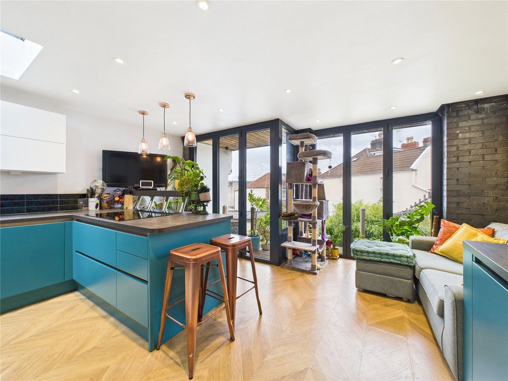 Property photo 1 of 23 Picture No. 35