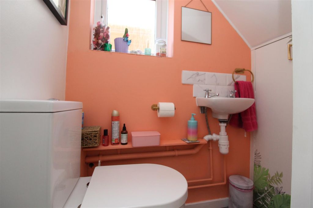 Property photo 3 of 16 Img_5569.Jpg