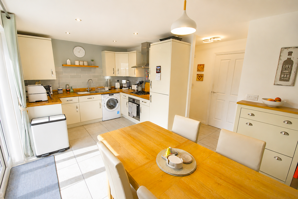 Property photo 3 of 24 2