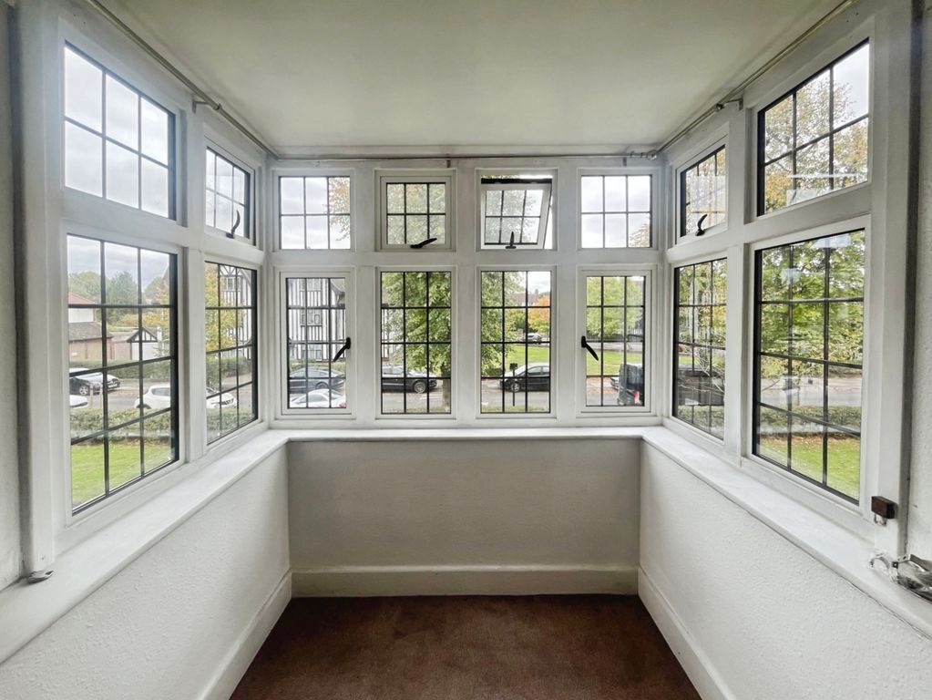 Property photo 3 of 12 Pbox-Img.Jpeg