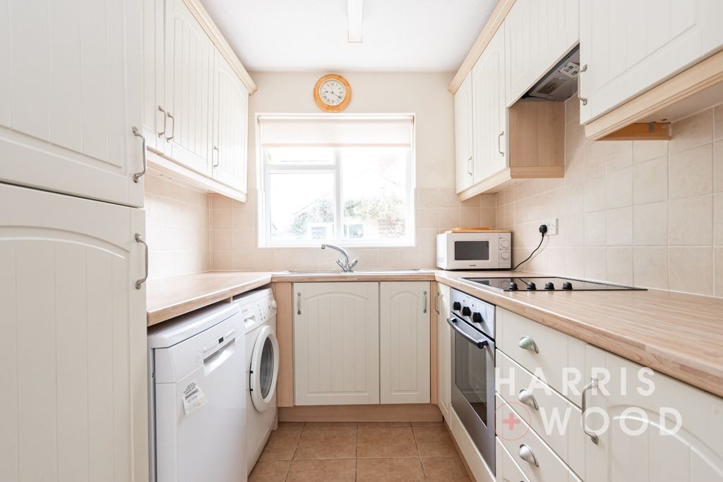 Property photo 3 of 19 4393966
