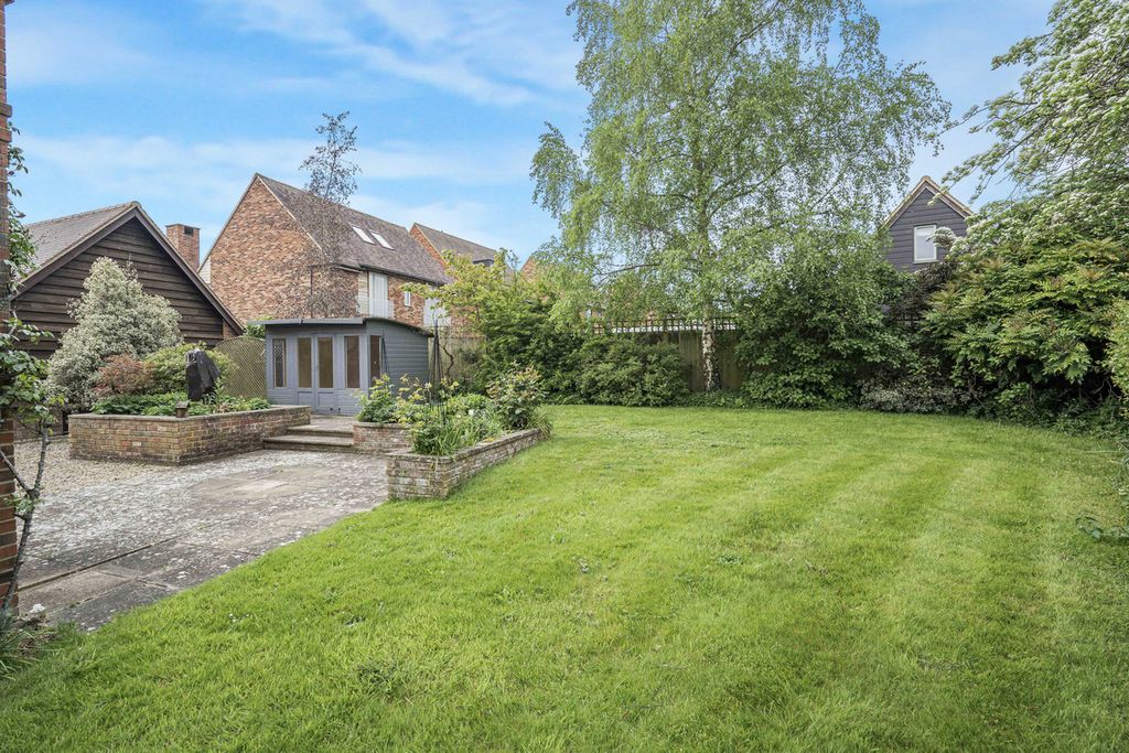 Property photo 3 of 35