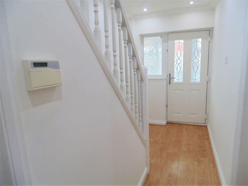 Property photo 2 of 25