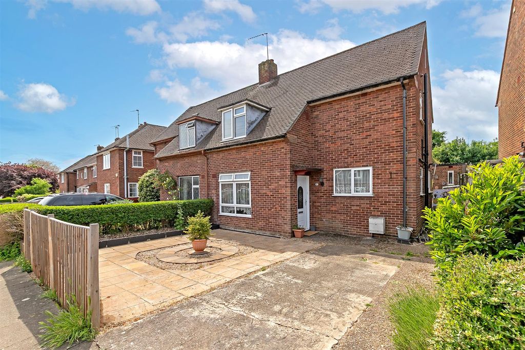 Property photo 3 of 16 8Gorhamdrive-3.Jpg