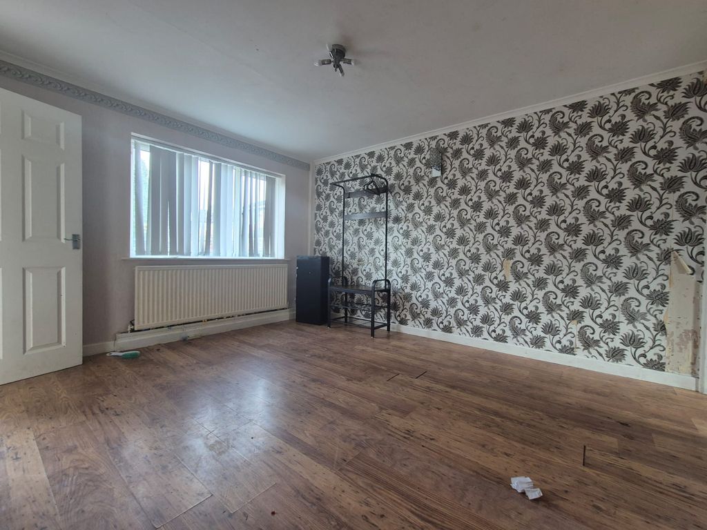 Property photo 2 of 2