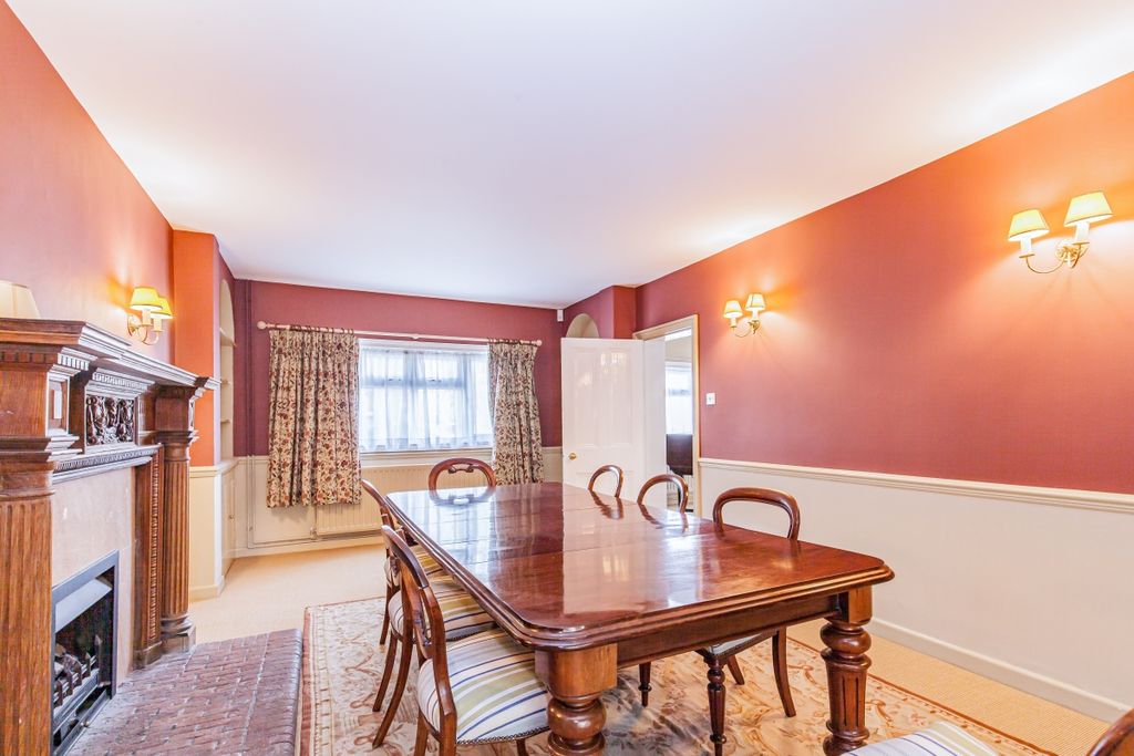 Property photo 3 of 8 138130