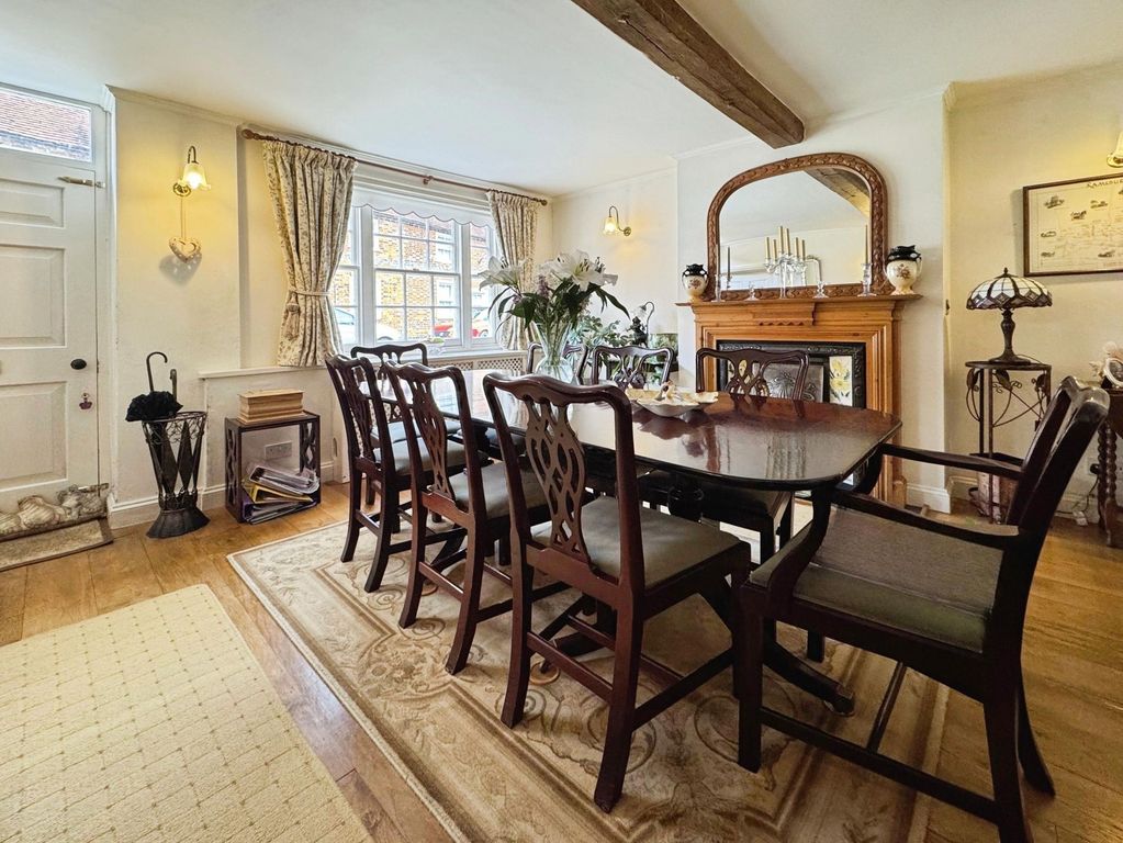 Property photo 3 of 33