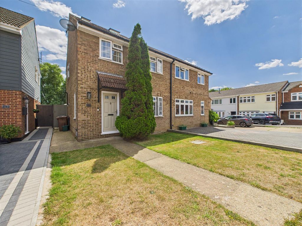 Property photo 1 of 18