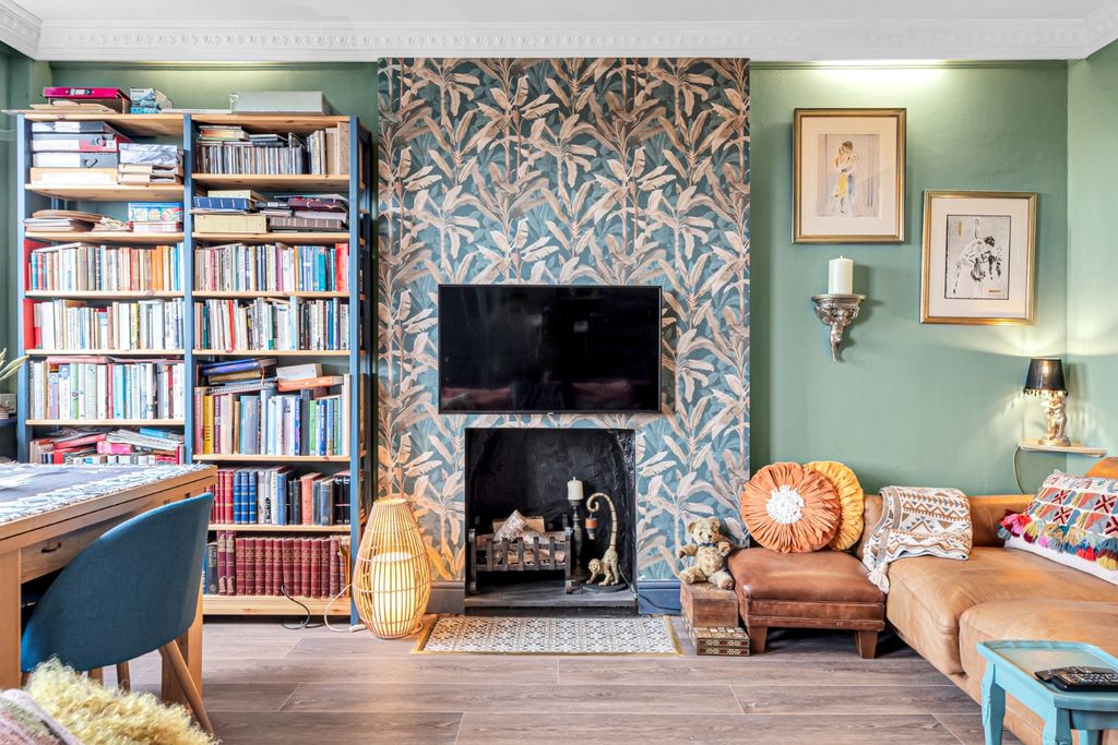 Property photo 3 of 20 1929963