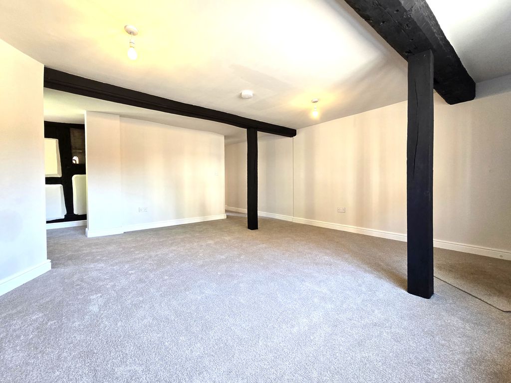 Property photo 2 of 20 1000099694