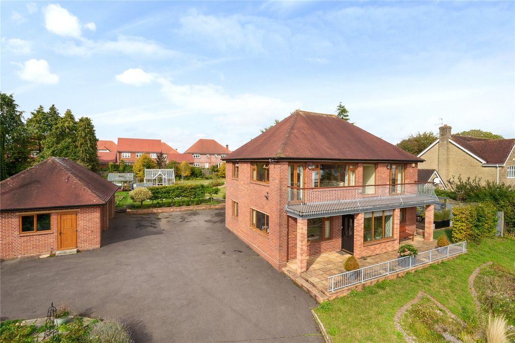 Property photo 1 of 28 Picture No. 41