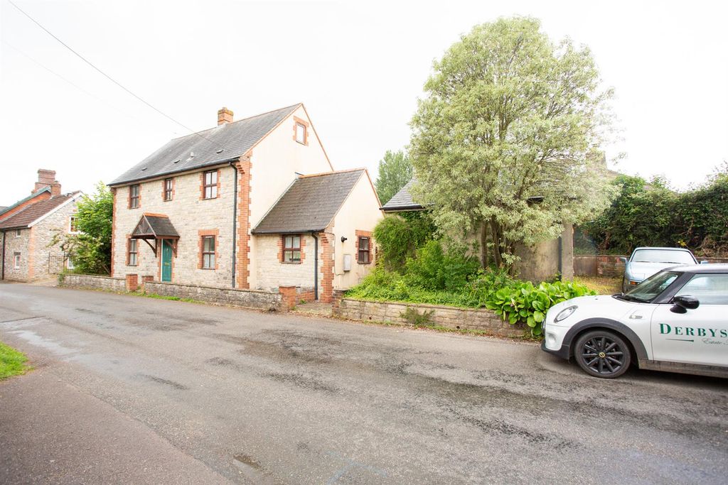 Property photo 1 of 4 Derb8843.Jpg