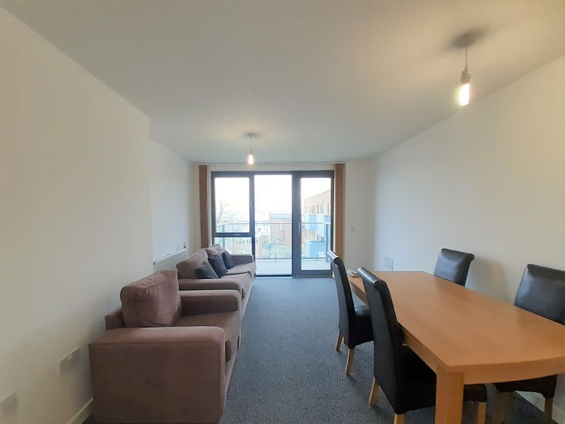 Property photo 3 of 7 Photo 7