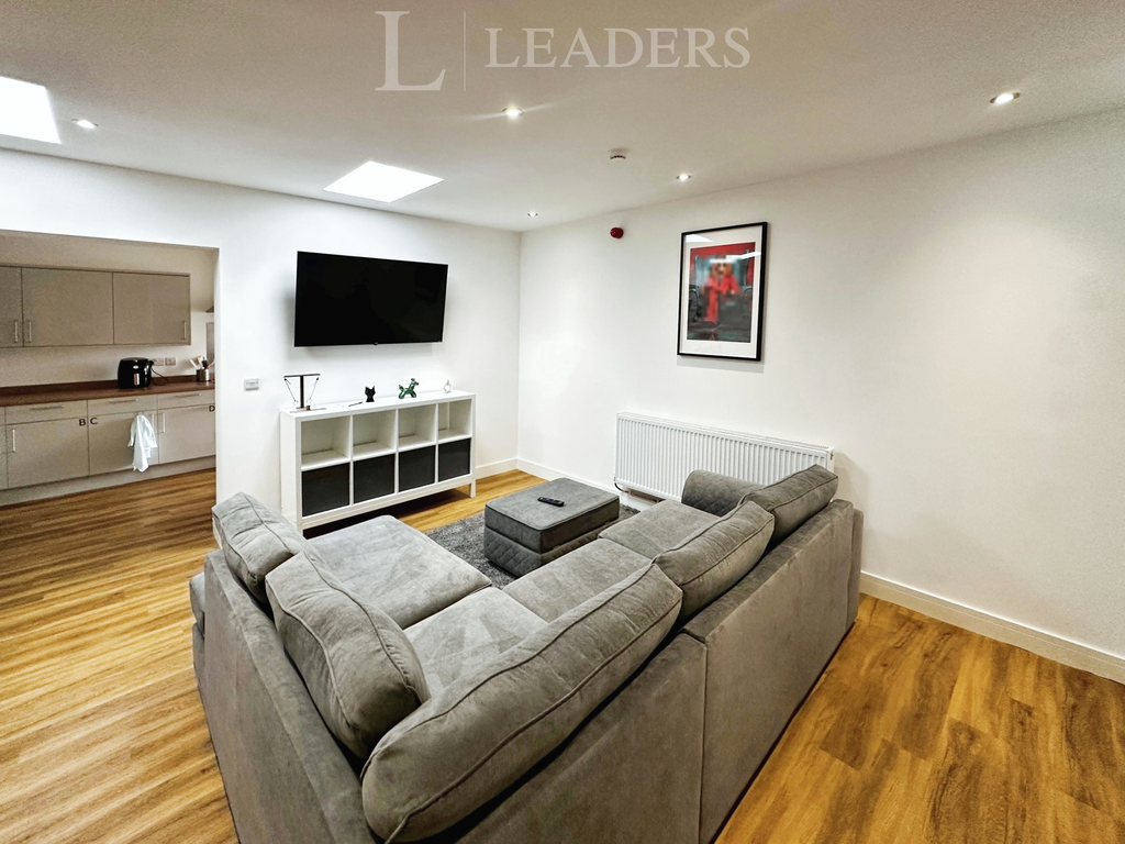 Property photo 2 of 10 d5Ef6c6E-2