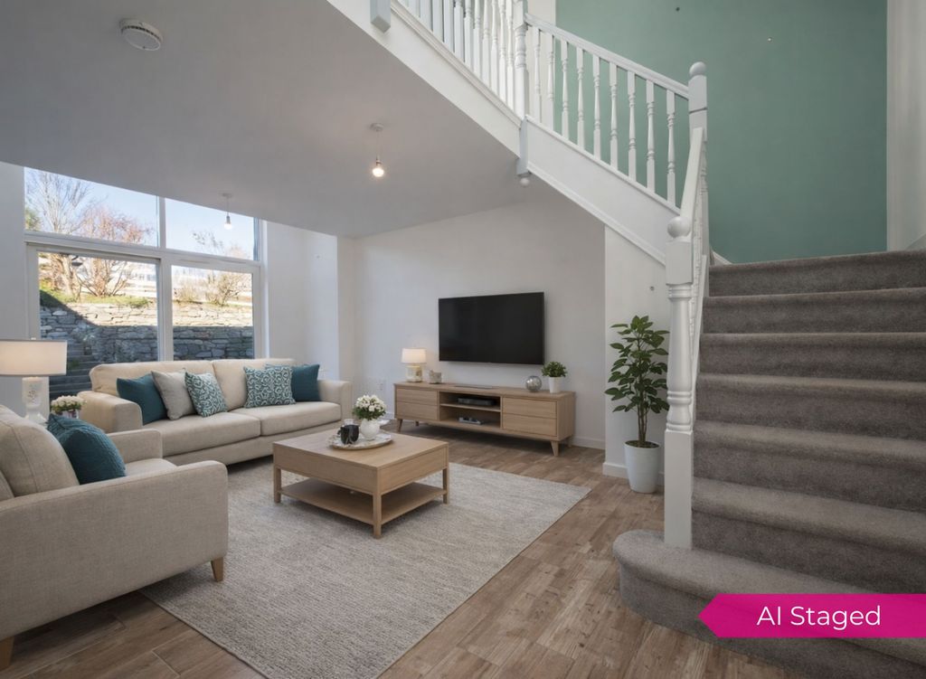 Property photo 2 of 44