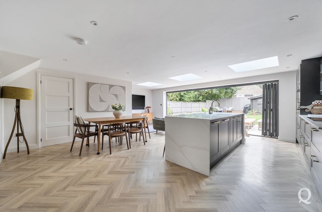 Property photo 2 of 26 7d20Cdf5-38cd-4A3...