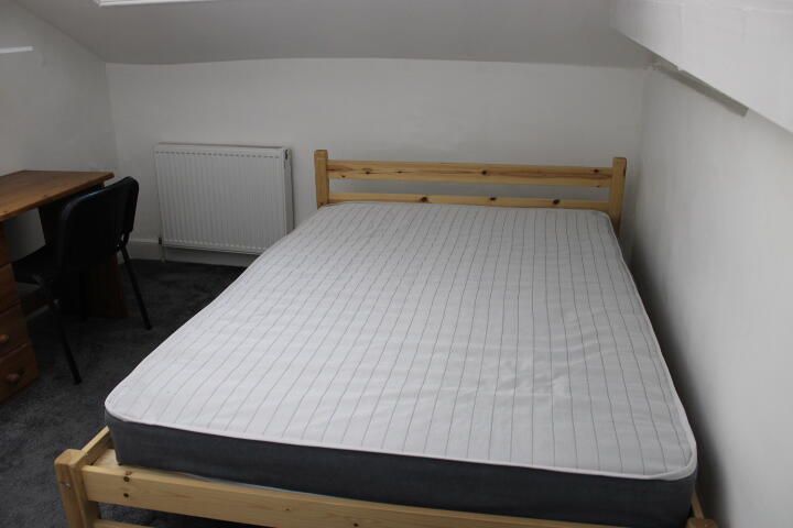 Property photo 3 of 24 Bedroom