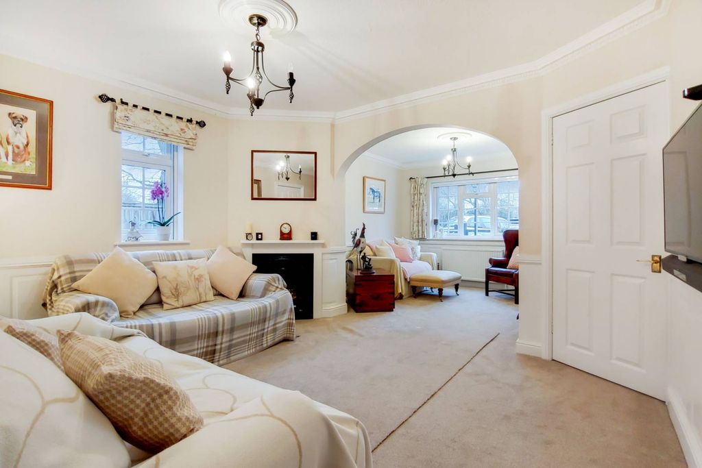 Property photo 1 of 24
