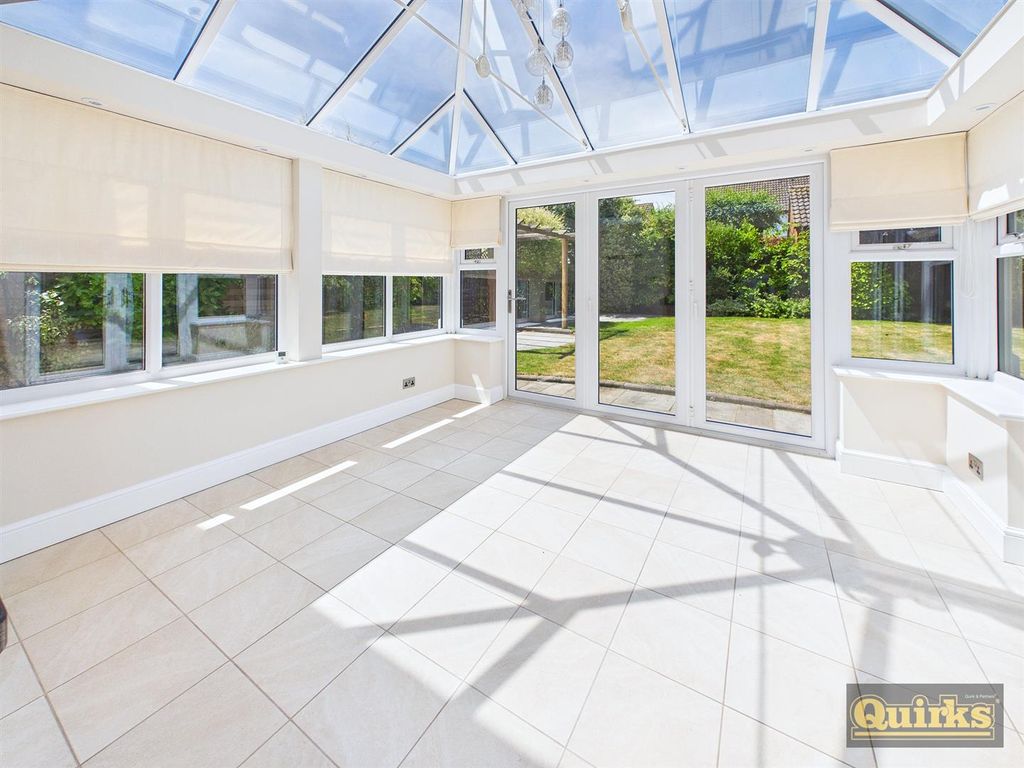 Property photo 3 of 28 Cam02342G0-Pr0203-Still009.Jpg