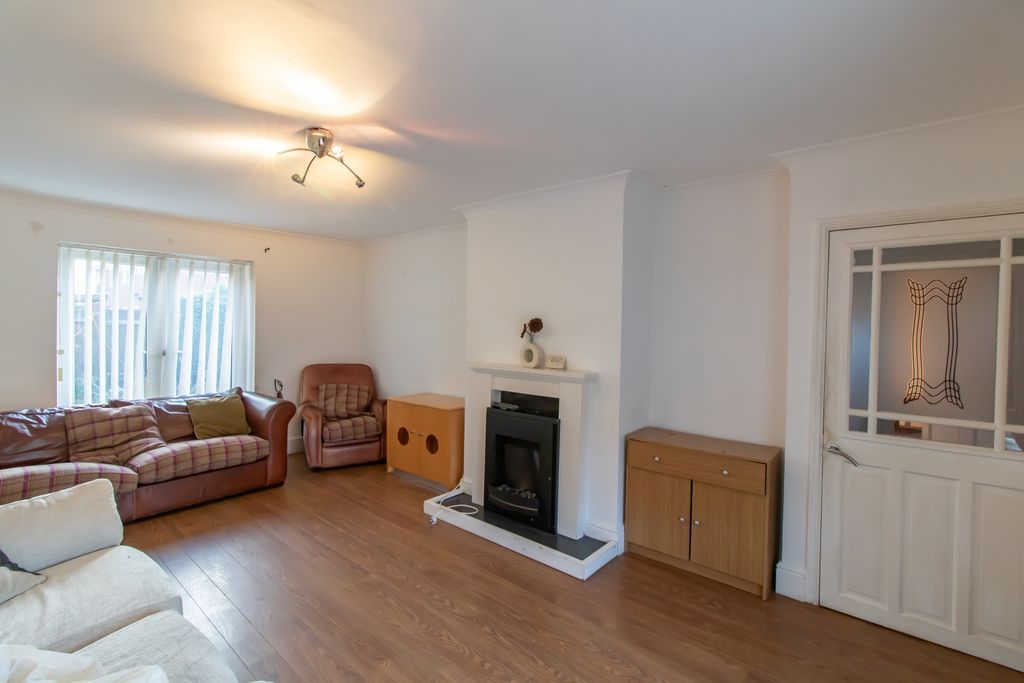 Property photo 2 of 13 Image 1