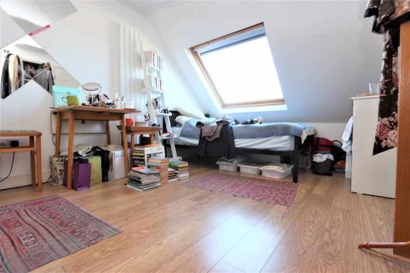 Property photo 3 of 7 Photo 7