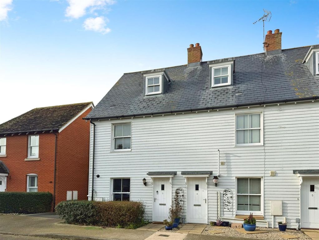 Property photo 1 of 10 External