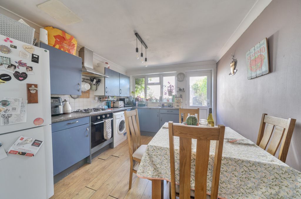 Property photo 2 of 20 1470013-9-6A28415...