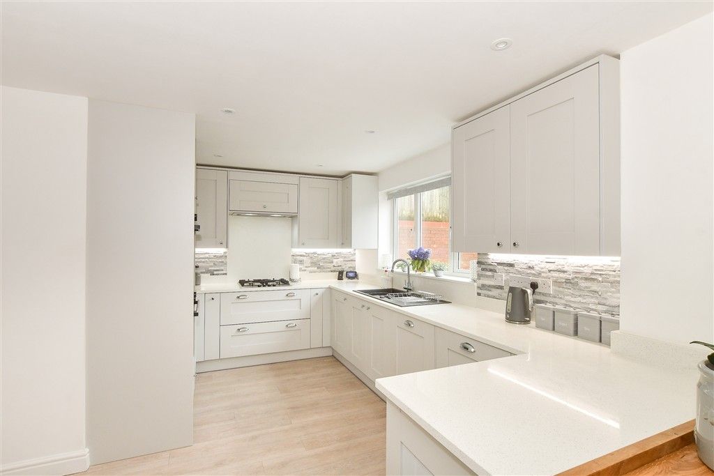 Property photo 3 of 17 Kitchen/ Family Area