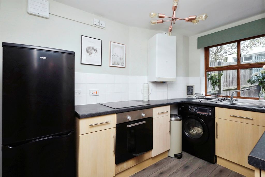 Property photo 3 of 13