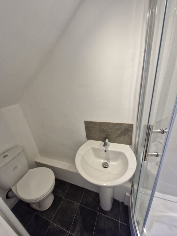 Property photo 2 of 3