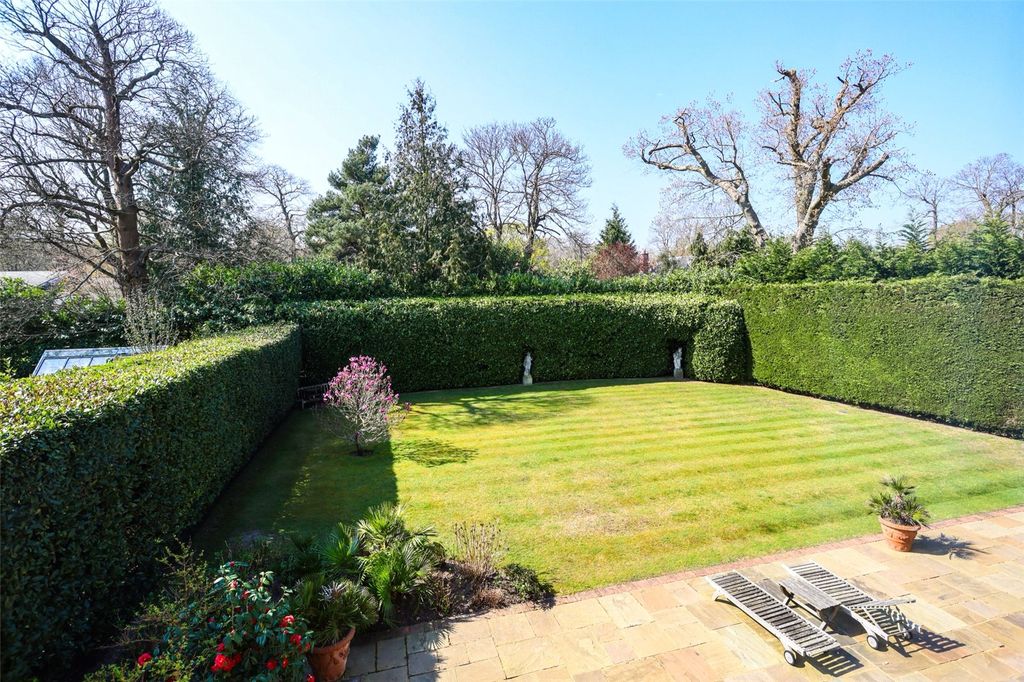 Property photo 2 of 14 Picture No. 16