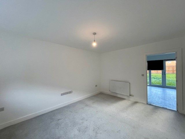 Property photo 1 of 5 Living Room