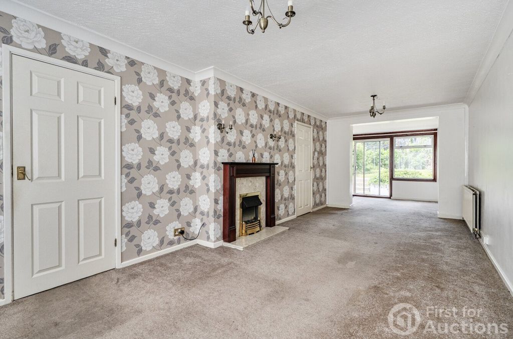 Property photo 2 of 14 Picture No. 15