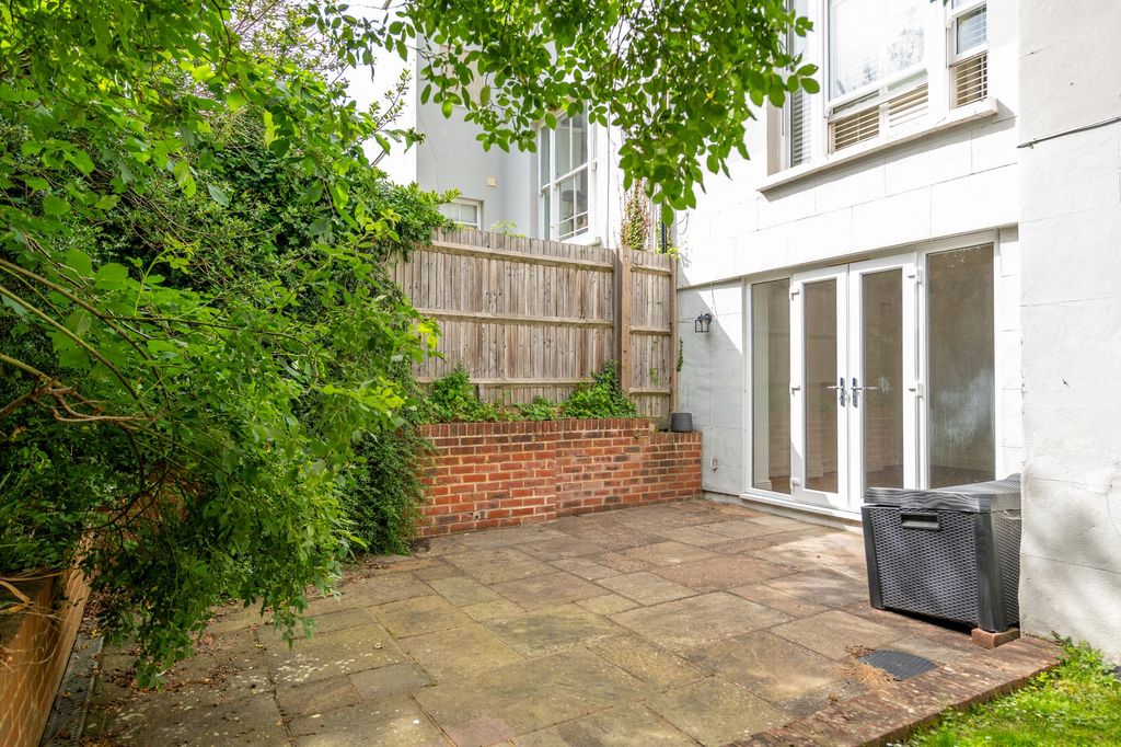 Property photo 3 of 17