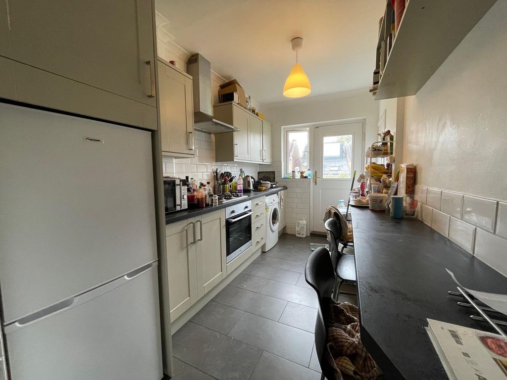 Property photo 1 of 11 Front