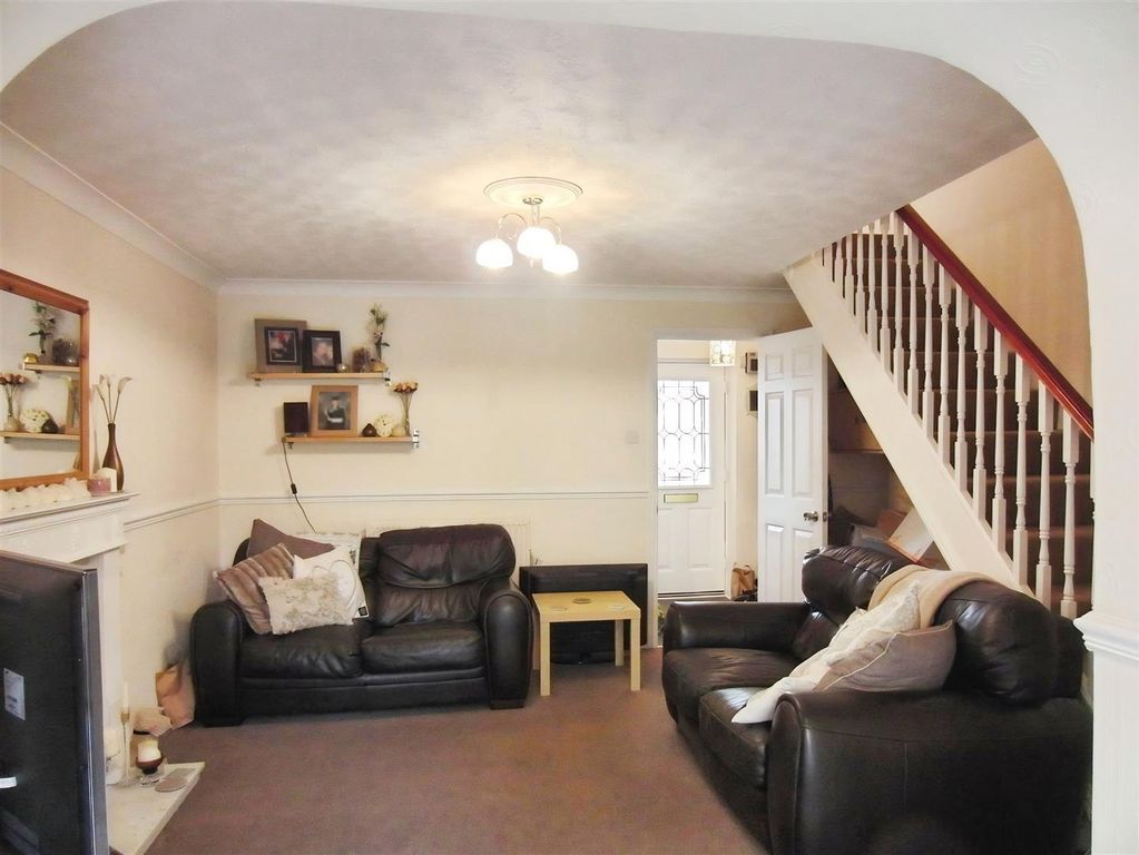 Property photo 3 of 9 Lounge/Dining Room