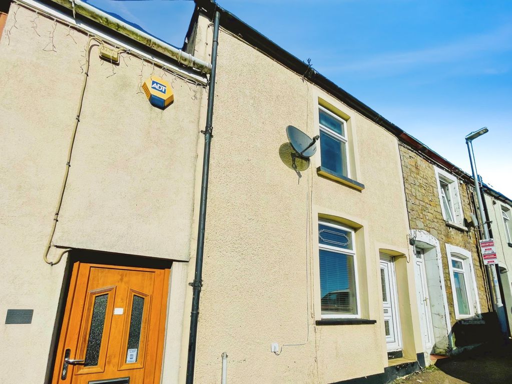 Property photo 1 of 6 External