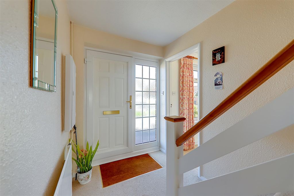 Property photo 3 of 13 Img_0300-Img_0302.Jpg