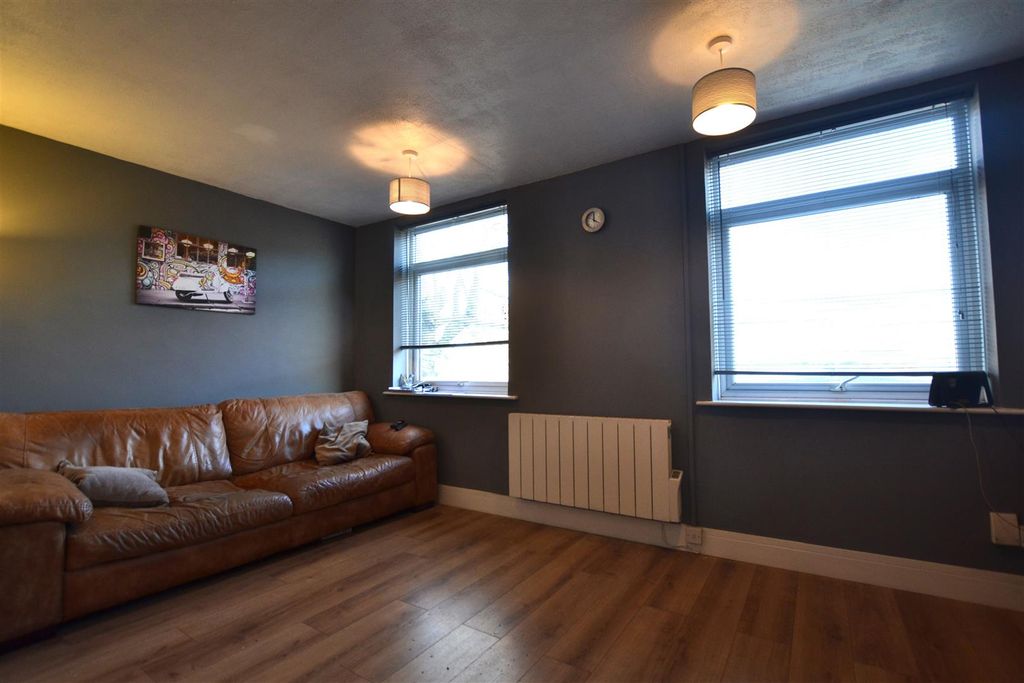 Property photo 3 of 13 Living Room 2 v.Jpg