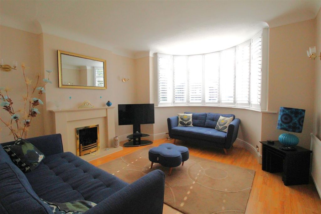 Property photo 3 of 21 Img_4623.Jpg