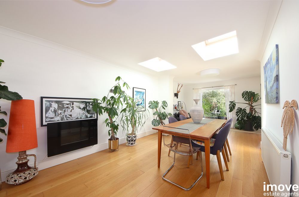 Property photo 3 of 25