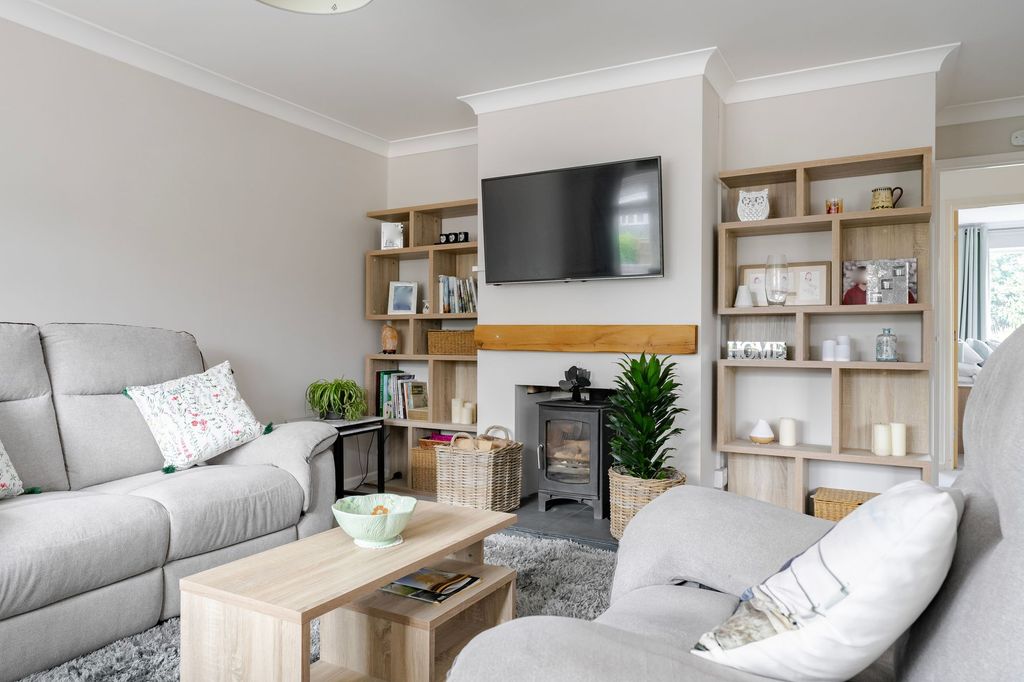 Property photo 3 of 19