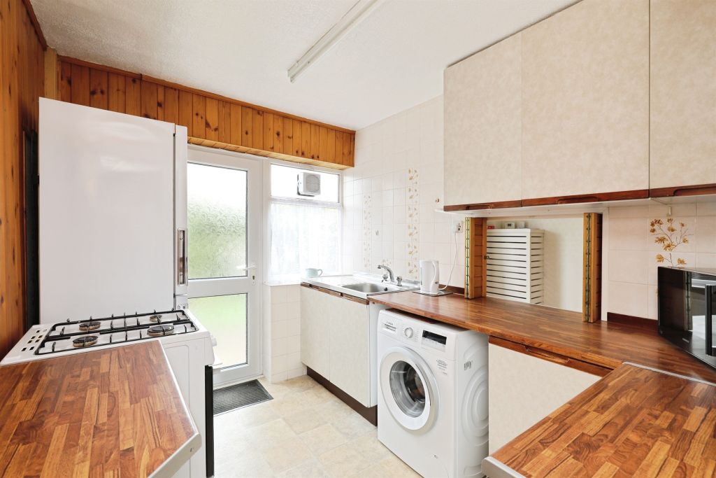 Property photo 3 of 15