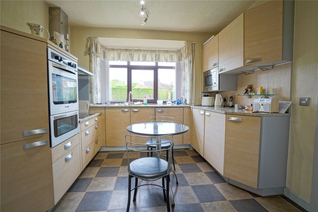 Property photo 3 of 15 Picture No. 09