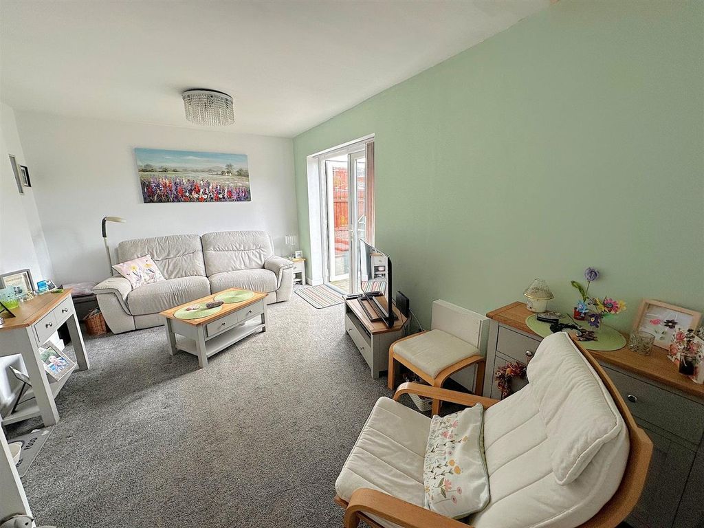 Property photo 3 of 15 22.Jpg