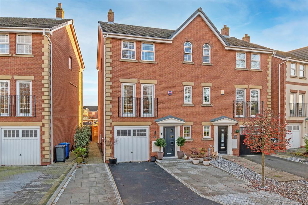 Property photo 1 of 20 Exterior